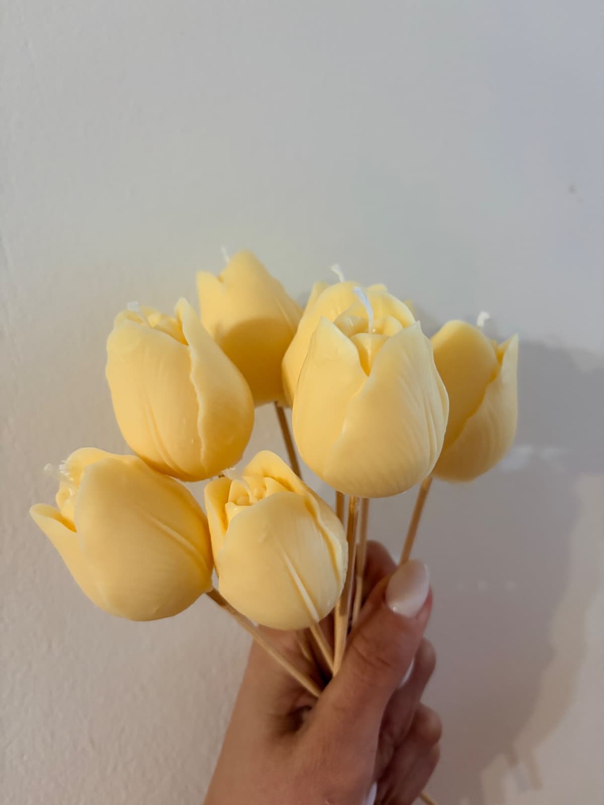 Tulip Candle
